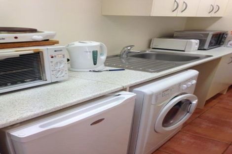 Photo of property in 1/65a Balmain Road, Birkenhead, Auckland, 0626