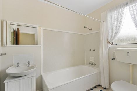 Photo of property in 34 Timaru Grove, Kelson, Lower Hutt, 5010