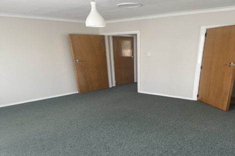 Photo of property in 3/17 Porutu Street, Fairfield, Lower Hutt, 5011