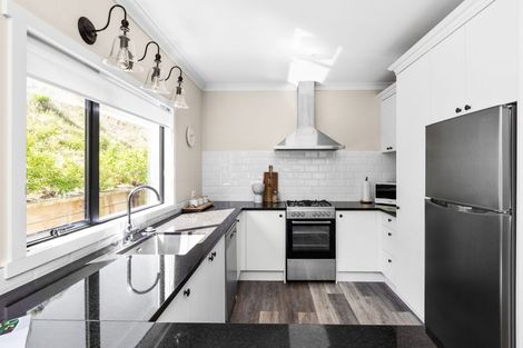 Photo of property in 51 Kent Terrace, Taradale, Napier, 4112