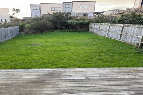 Photo of property in 3b Putiputi Way, Papakura, 2110