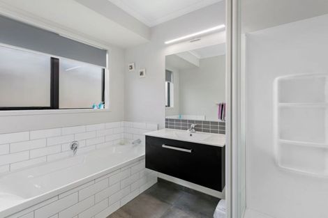 Photo of property in 11 Nolan Place, Katikati, 3129