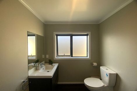 Photo of property in 5 Peter Tapp Way, Wainuiomata, Lower Hutt, 5014