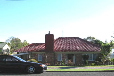 Photo of property in 9 Craigbank Avenue, New Lynn, Auckland, 0600