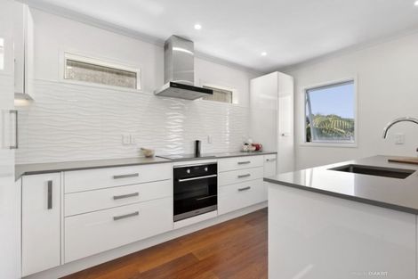 Photo of property in 85c Makara Road, Karori, Wellington, 6012