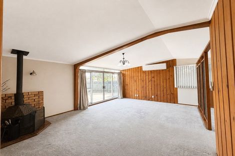 Photo of property in 80 Tiraumea Drive, Pakuranga, Auckland, 2010