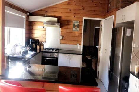 Photo of property in 80 Eugenia Rise, Totara Heights, Auckland, 2105