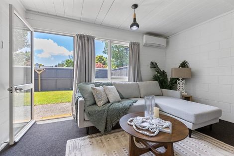 Photo of property in 14a Woodleigh Street, Frankleigh Park, New Plymouth, 4310