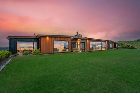 Photo of property in 155 Whakaroa Road, Kinloch, Taupo, 3385