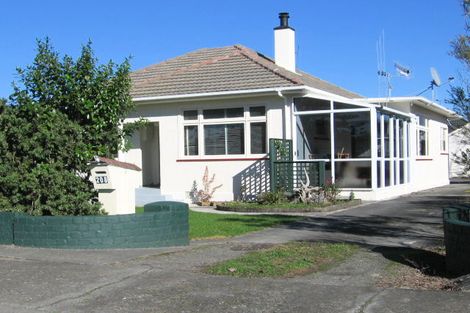 Photo of property in 208 Vogel Street, Roslyn, Palmerston North, 4414