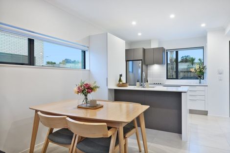 Photo of property in 32a Titoki Street, Te Atatu Peninsula, Auckland, 0610
