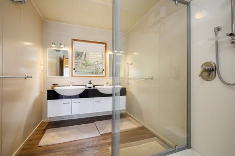 Photo of property in 4 Doon Street, Vauxhall, Dunedin, 9013