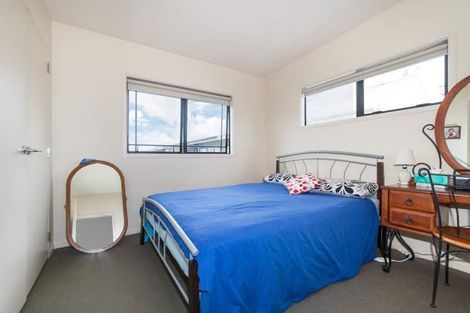 Photo of property in 111h Church Street, Onehunga, Auckland, 1061