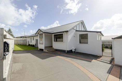 Photo of property in 105 Parklands Avenue, Bell Block, New Plymouth, 4312
