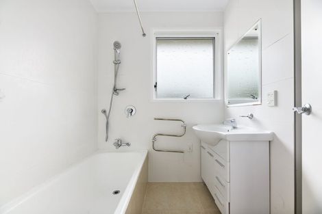 Photo of property in 56 Fitzwater Place, Henderson, Auckland, 0612