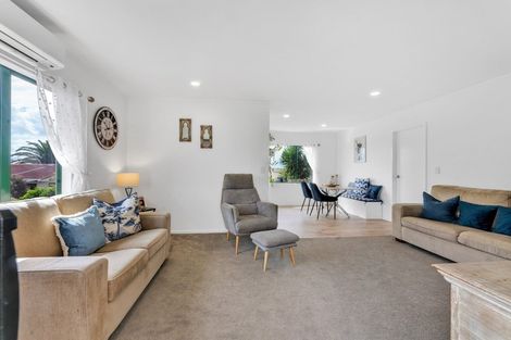 Photo of property in 22b Vincent Street, Howick, Auckland, 2014