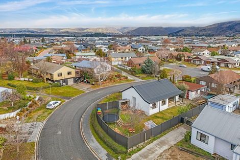 Photo of property in 4 Linrosa Place, Cromwell, 9310