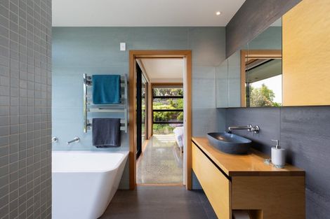 Photo of property in 36 The Cliffs, Britannia Heights, Nelson, 7010