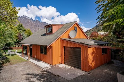 Photo of property in 13 Remarkables Crescent, Frankton, Queenstown, 9300