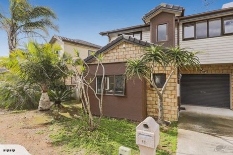 Photo of property in 11 Derg Place, East Tamaki, Auckland, 2013