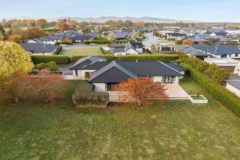 Photo of property in 290 Queen Elizabeth Ii Drive, Mairehau, Christchurch, 8052