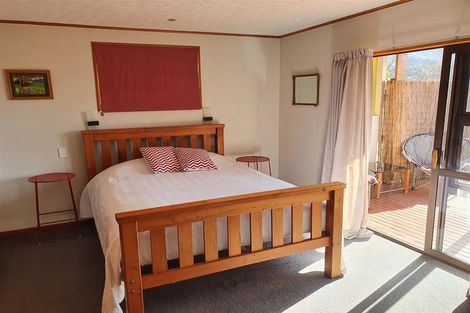 Photo of property in 73 Devon Street, Picton, 7220