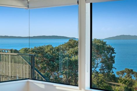 Photo of property in 1418 Whangaparaoa Road, Army Bay, Whangaparaoa, 0930