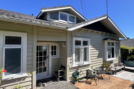 Photo of property in 15 Kerr Street, Devonport, Auckland, 0624