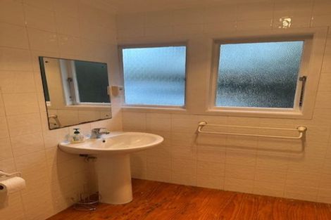 Photo of property in 188 Lake Road, Northcote, Auckland, 0627