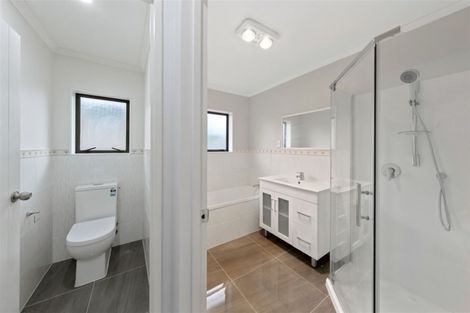 Photo of property in 122a Pah Road, Papatoetoe, Auckland, 2025