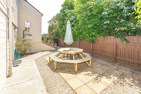 Photo of property in 10 Treadwell Street, Springvale, Whanganui, 4501