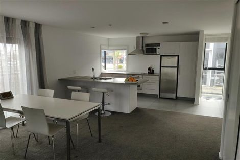 Photo of property in 2-06/424 Maunganui Road, Mount Maunganui, 3116