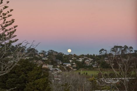 Photo of property in 72b Sycamore Drive, Sunnynook, Auckland, 0620