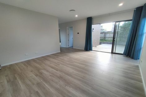 Photo of property in 26 Golfland Drive, Golflands, Auckland, 2013