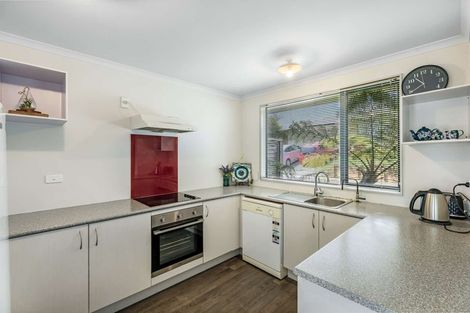 Photo of property in 169l Colwill Road, Massey, Auckland, 0614