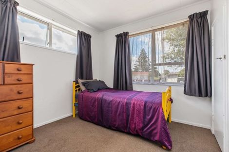 Photo of property in 44 Sunlands Drive, Manurewa, Auckland, 2102