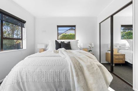 Photo of property in 2/99 Riverside Road, Orewa, 0931