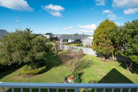 Photo of property in 12 Waimanu Place, Point Wells, Warkworth, 0986