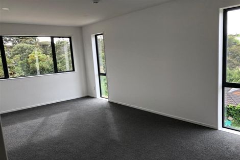 Photo of property in 4a Mcquoid Place, Glenfield, Auckland, 0629