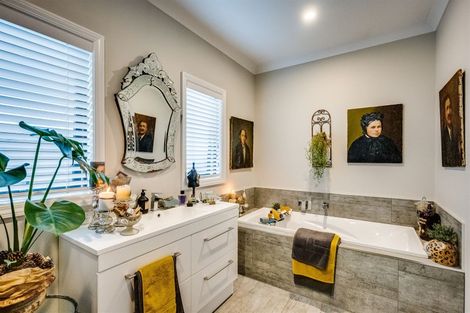 Photo of property in 7 Aspiring Drive, Poraiti, Napier, 4112