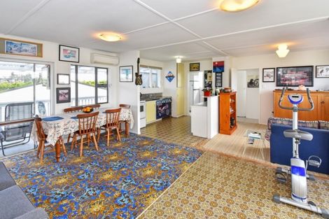 Photo of property in 74 Wharf Road, Clarks Beach, Pukekohe, 2679