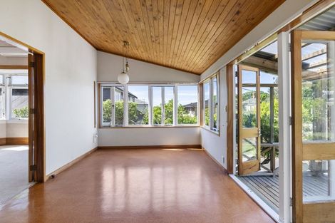 Photo of property in 29 Herne Bay Road, Herne Bay, Auckland, 1011