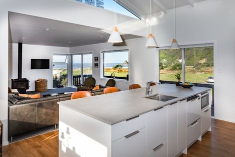 Photo of property in 101 Pohutukawa Crescent, Whangamata, 3620