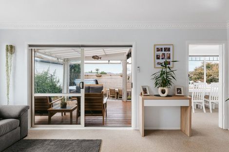 Photo of property in 6 Grantleigh Way, Pyes Pa, Tauranga, 3112