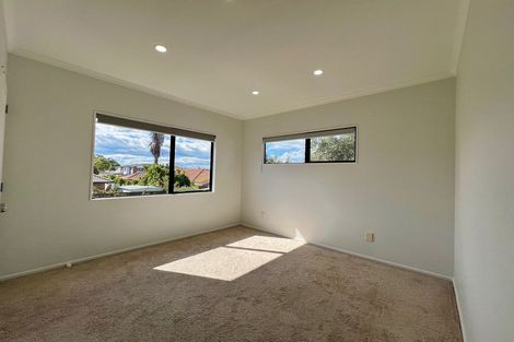 Photo of property in 8 Shankill Place, East Tamaki, Auckland, 2013