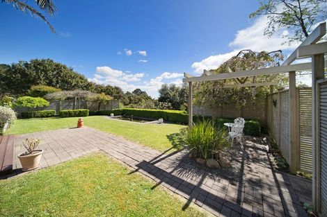 Photo of property in 39 Ohiwa Road, Papakura, 2582