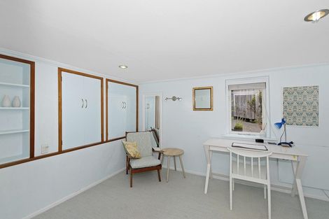 Photo of property in 90 Tiroroa Avenue, Te Atatu South, Auckland, 0610