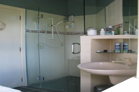 Photo of property in 16 Sherwood Lane, Cashmere, Christchurch, 8022