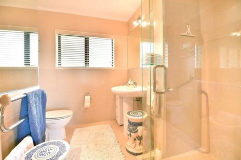 Photo of property in 2 Merehai Place, Snells Beach, 0920