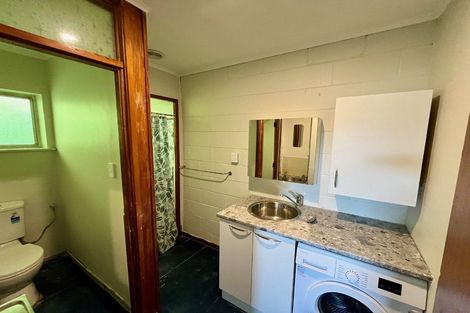 Photo of property in 2/44 Sunnyside Road, Sunnyvale, Auckland, 0612